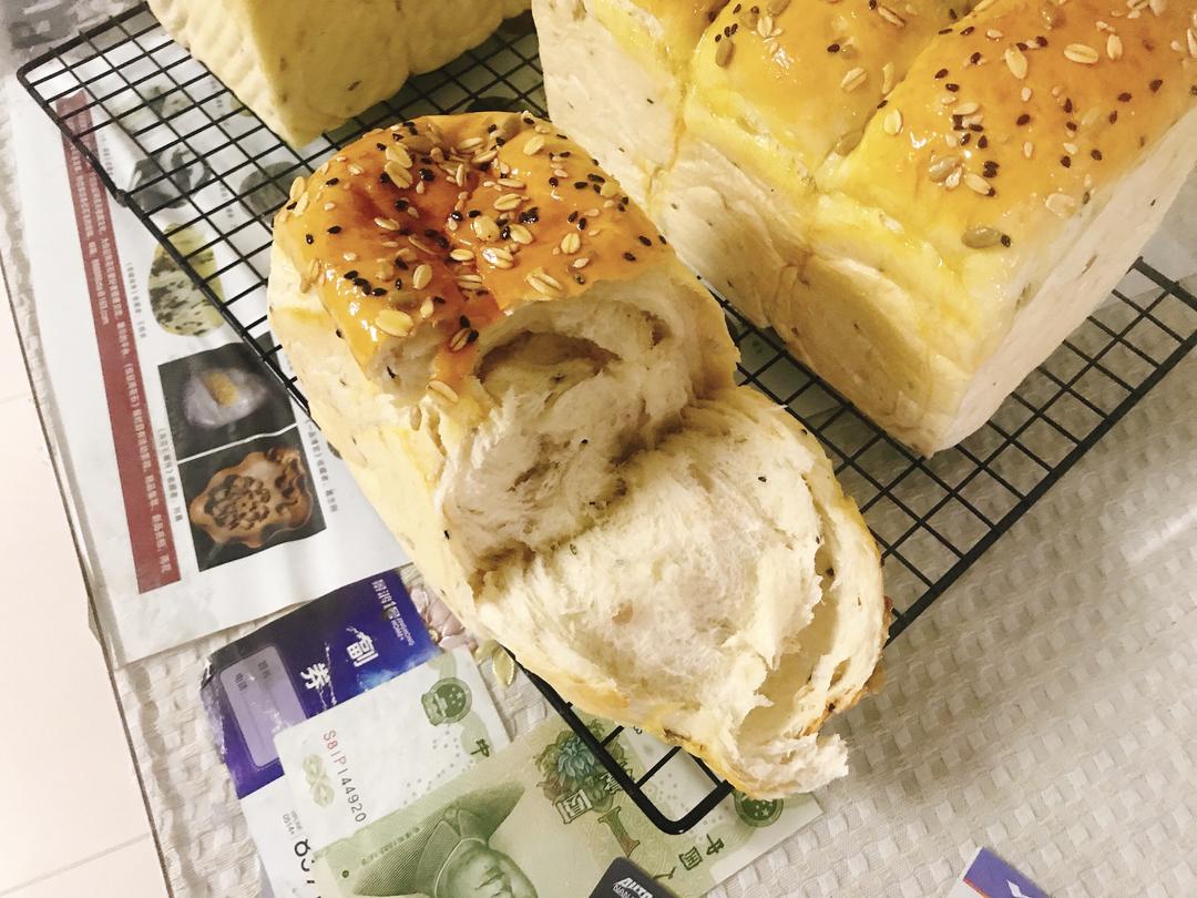 纯奶手撕吐司的做法 步骤1