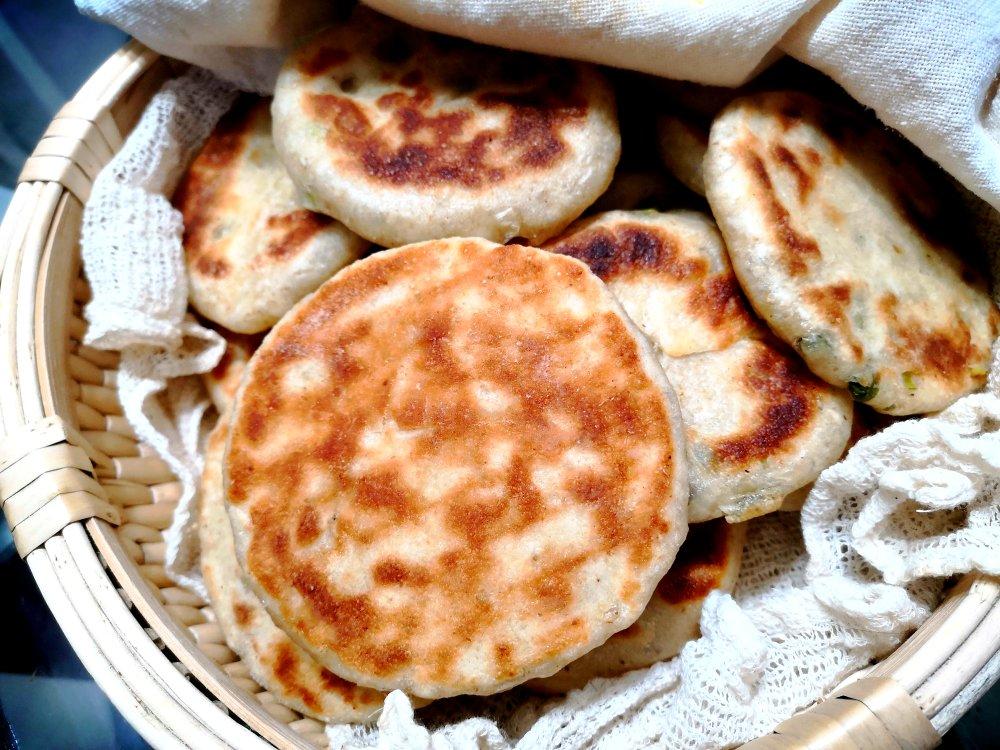 发面椒香葱花饼（超级宣软）