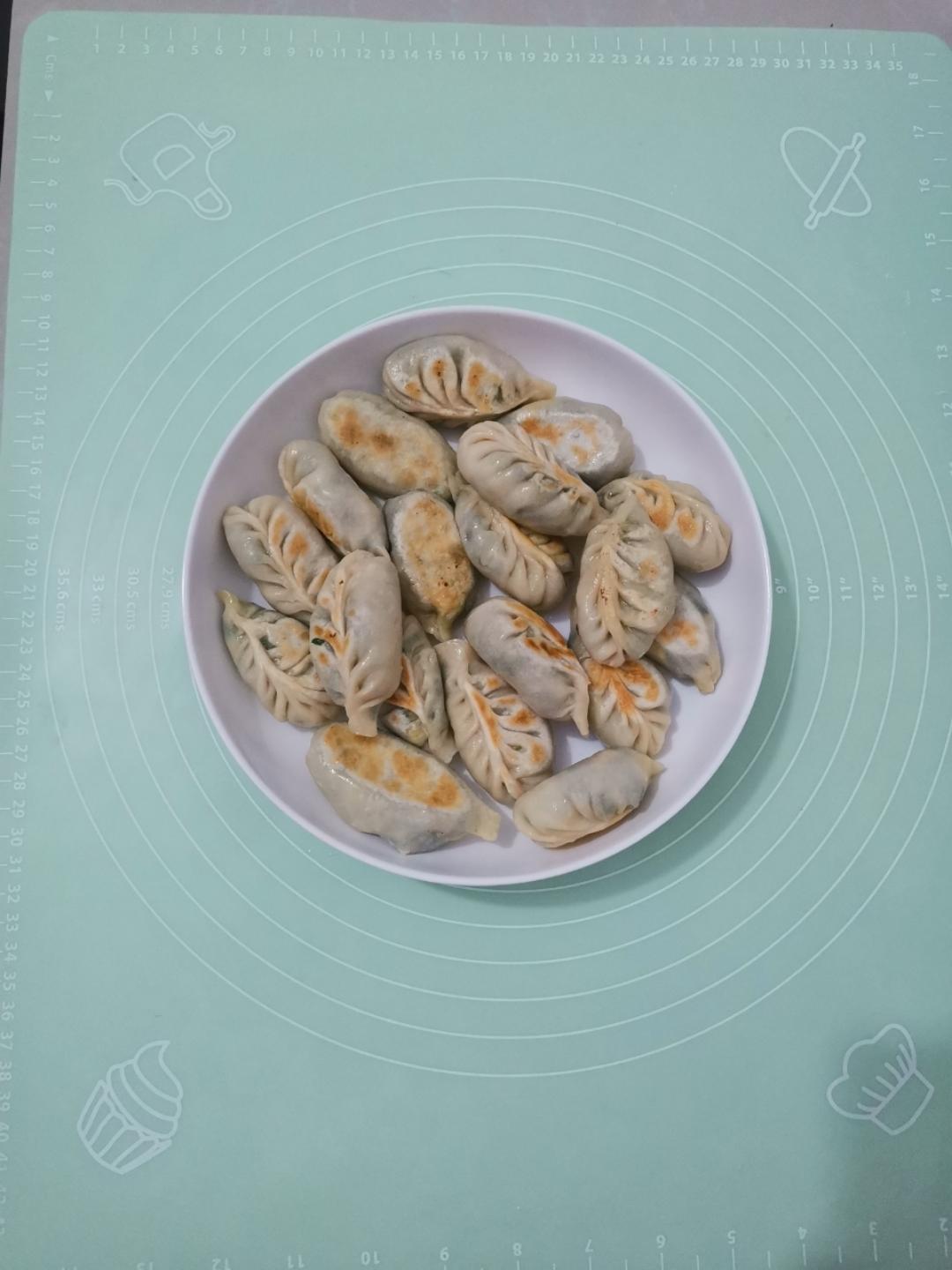 让我心心念念的🥕生煎饺子，好吃哭了