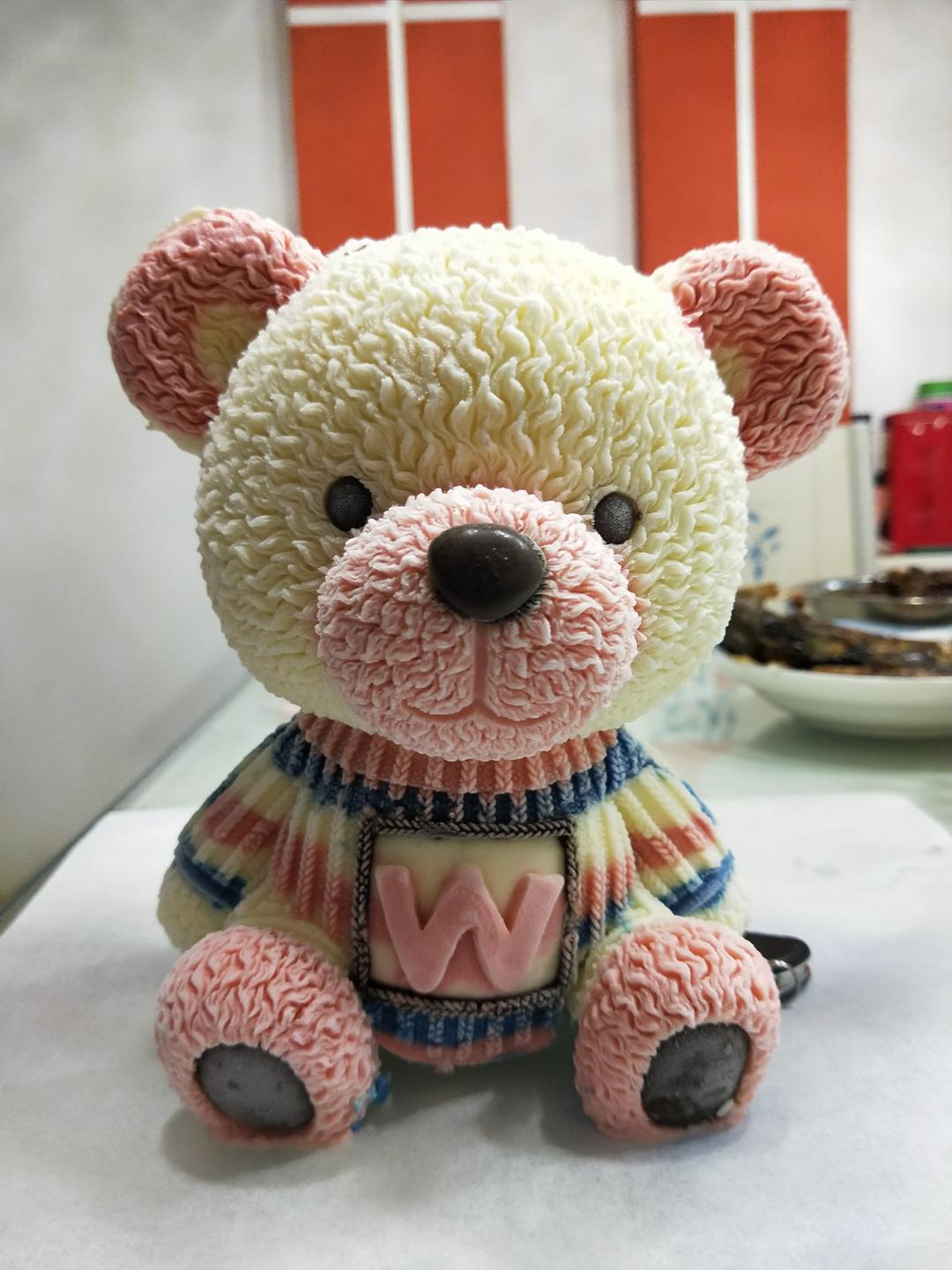 路小西西西做的3d立体卡通小熊慕斯蛋糕