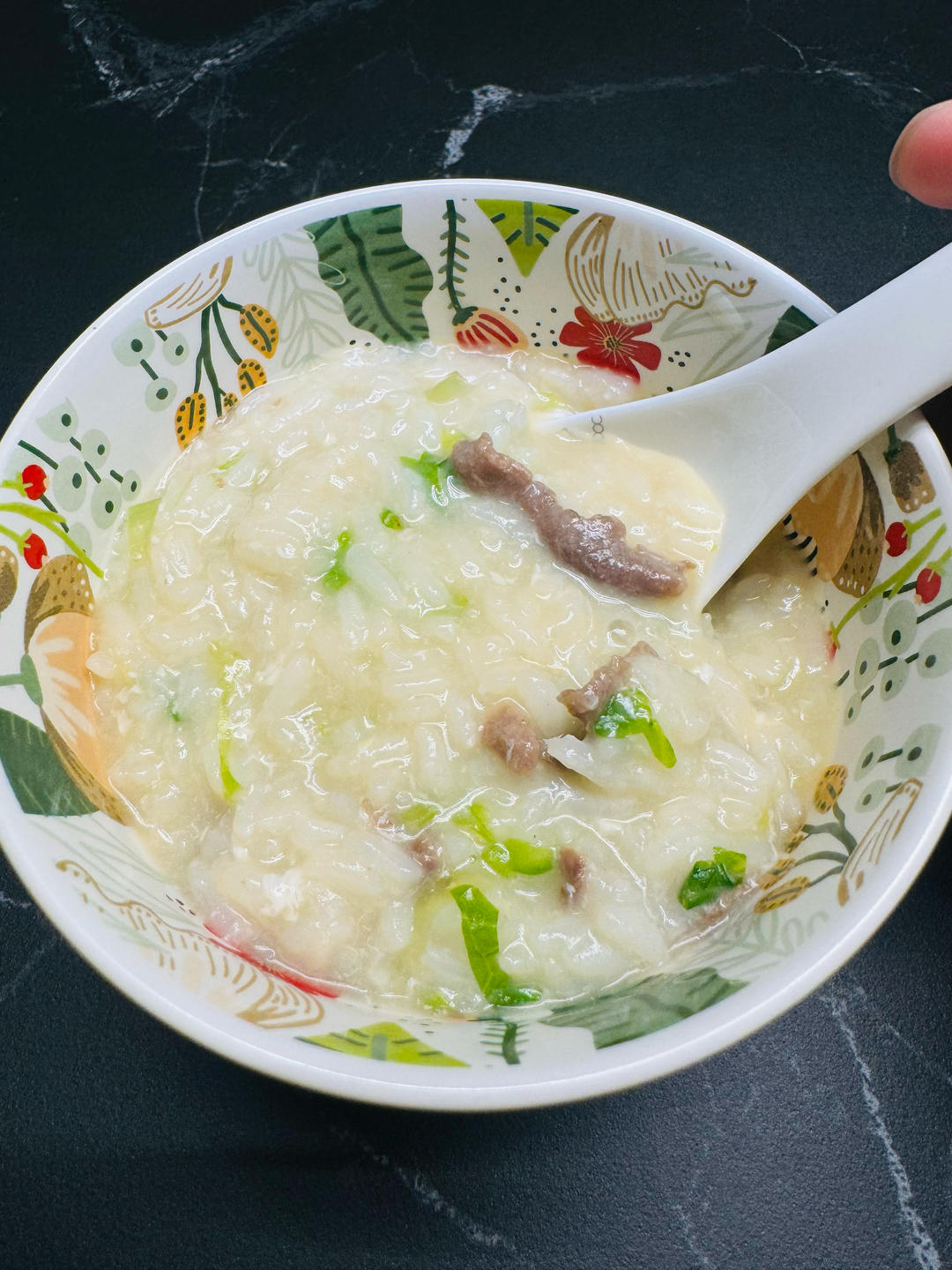 窝蛋牛肉粥(生滚牛肉粥)