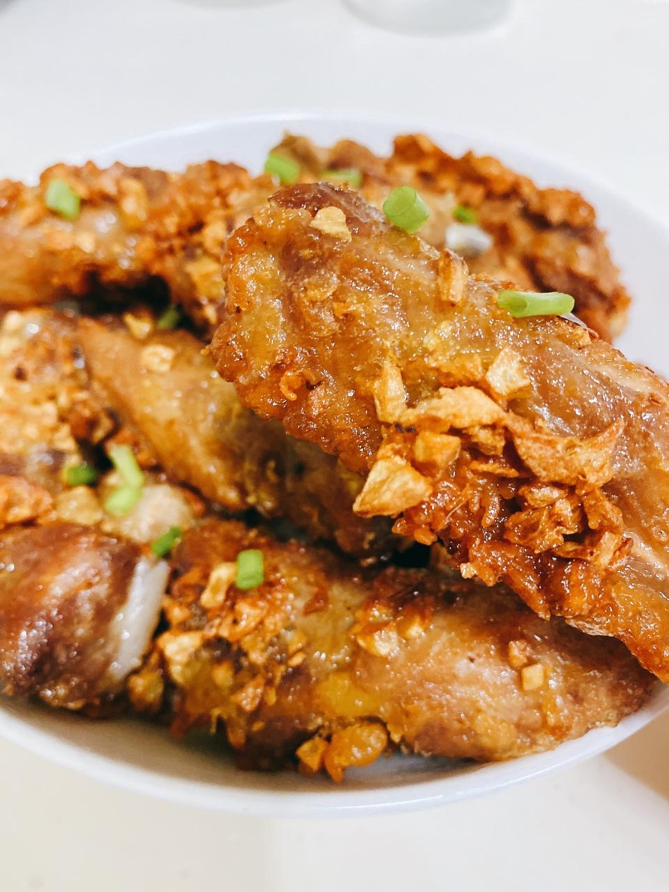 蒜香排骨，香酥美味（熟炸）！的做法