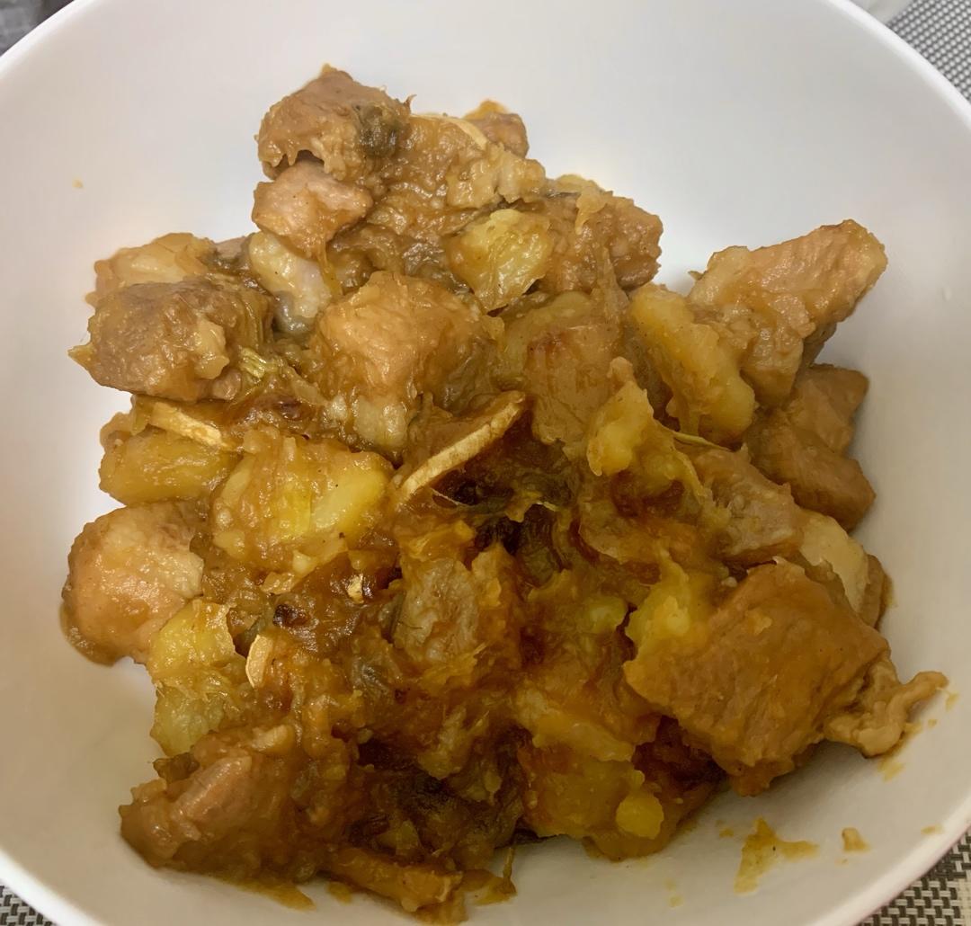 红烧肉炖土豆