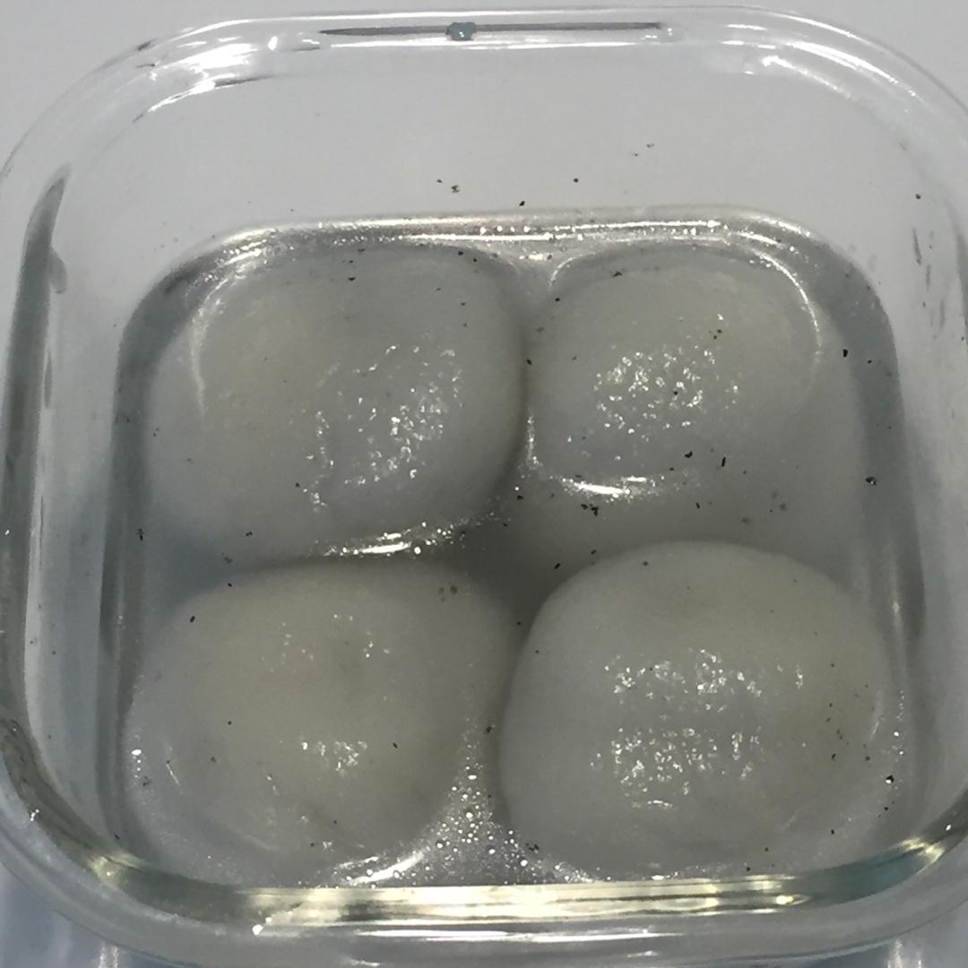 黑芝麻汤圆