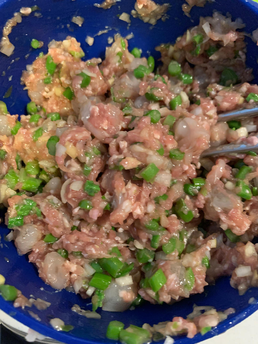 美味的芦笋水饺