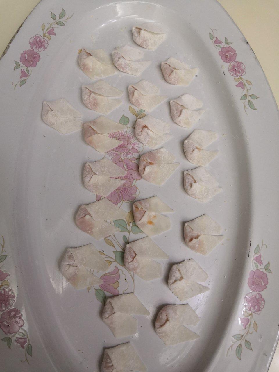 鲜虾胡萝卜小馄饨～宝宝食谱