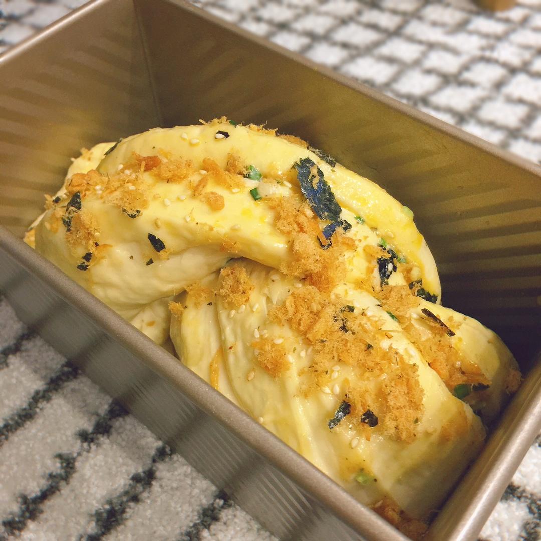 香葱肉松手撕吐司