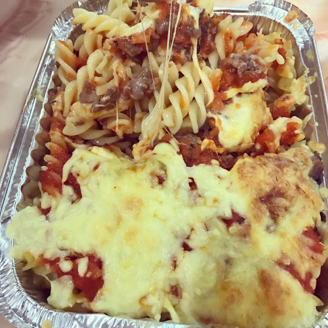 蕃茄肉酱奶酪焗饭