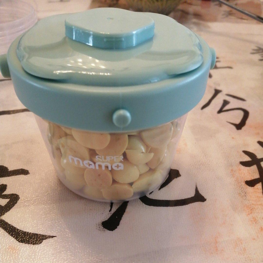 入口即化的无添加蛋黄溶豆