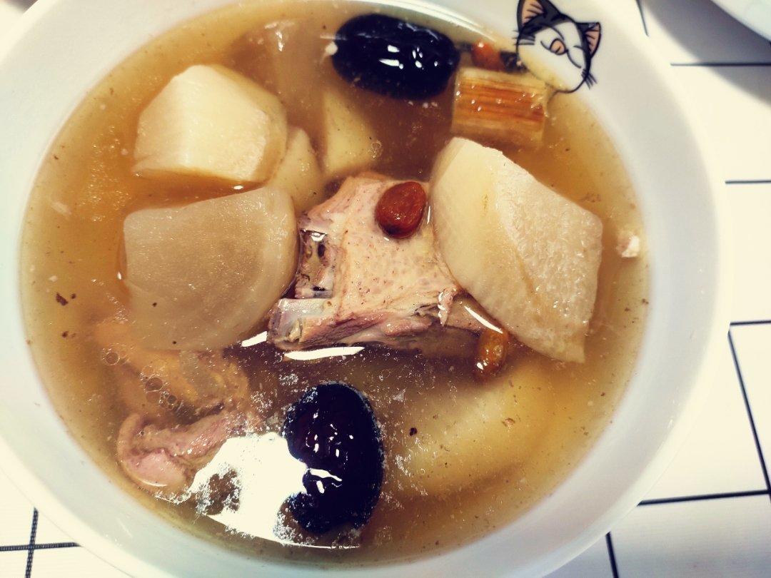 酸萝卜老鸭汤