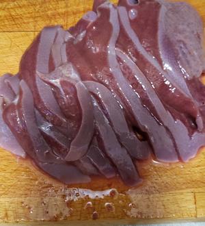 番茄🍅猪肝黑木耳汤【松下分体式饭煲】怎樣洗猪肝很重要的做法 步骤3