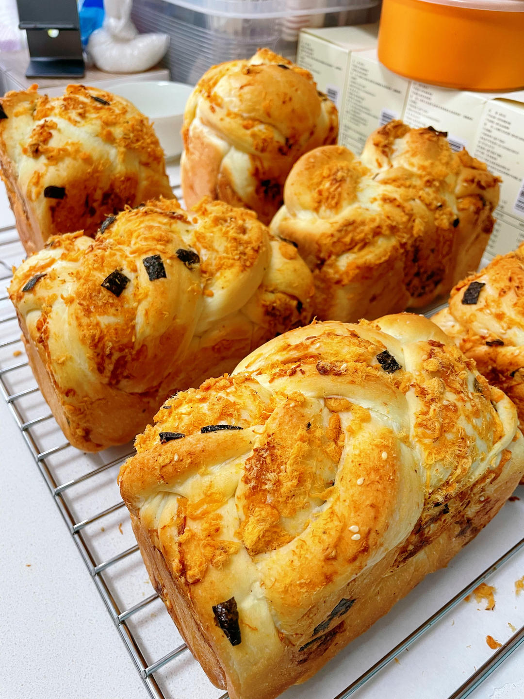 70%冷藏中种海苔肉松小吐司