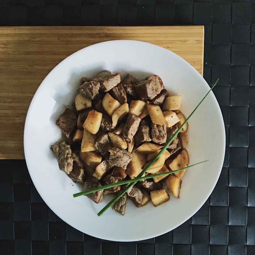 黑胡椒杏鲍菇牛肉粒