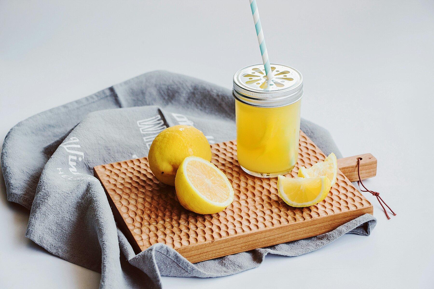 夏日清新柠檬凤梨汁(熬煮版)的做法