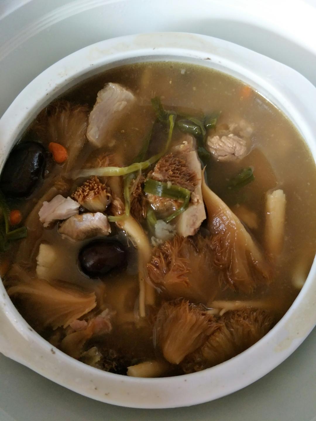 猴头菇煲排骨靓汤