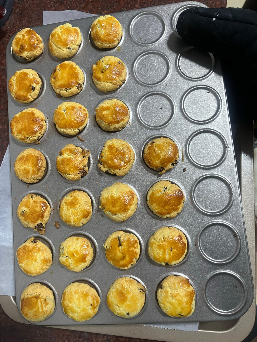 椰香提子奶酥饼干，酥掉渣入口即化，半小时搞定一大盘过年小零食超简单