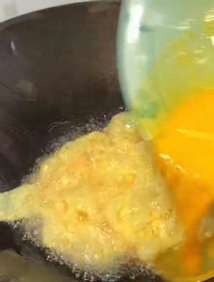 洋葱🧅炒蛋🥚的做法 步骤1