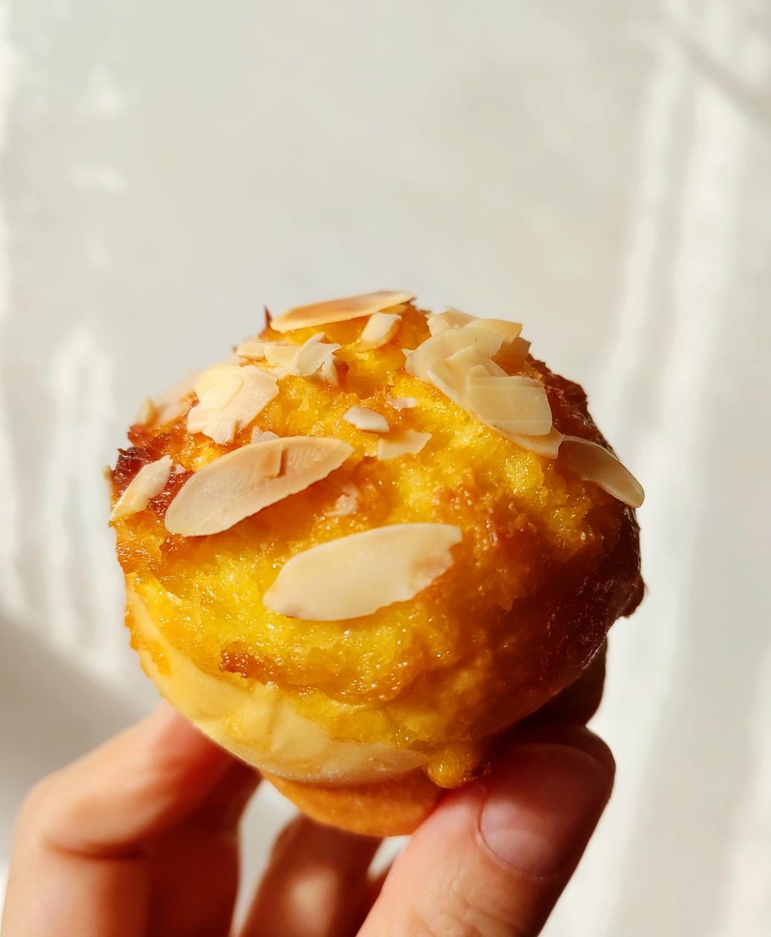 椰蓉酱乳酪餐包