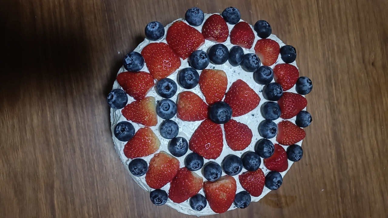草莓生日奶油蛋糕（八寸）
