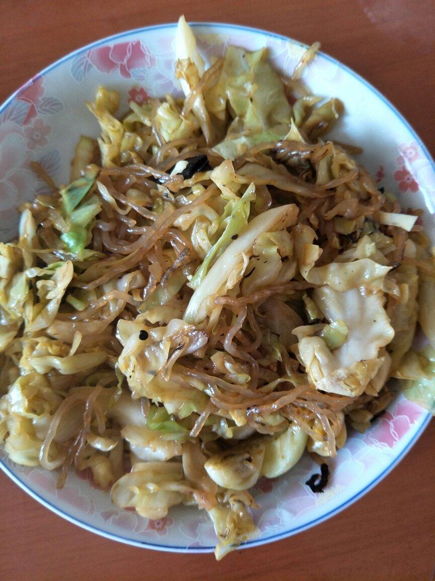 卷心菜炒粉丝 Glass noodles with Cabbage