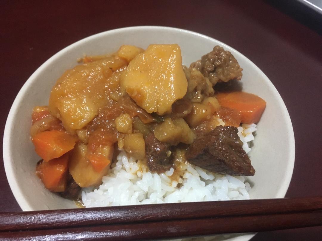 番茄土豆炖牛腩