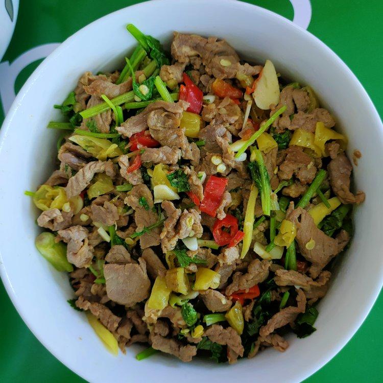 小炒牛肉（肉嫩味香）