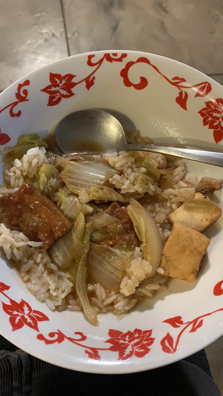 给肉都不换白菜豆腐煲