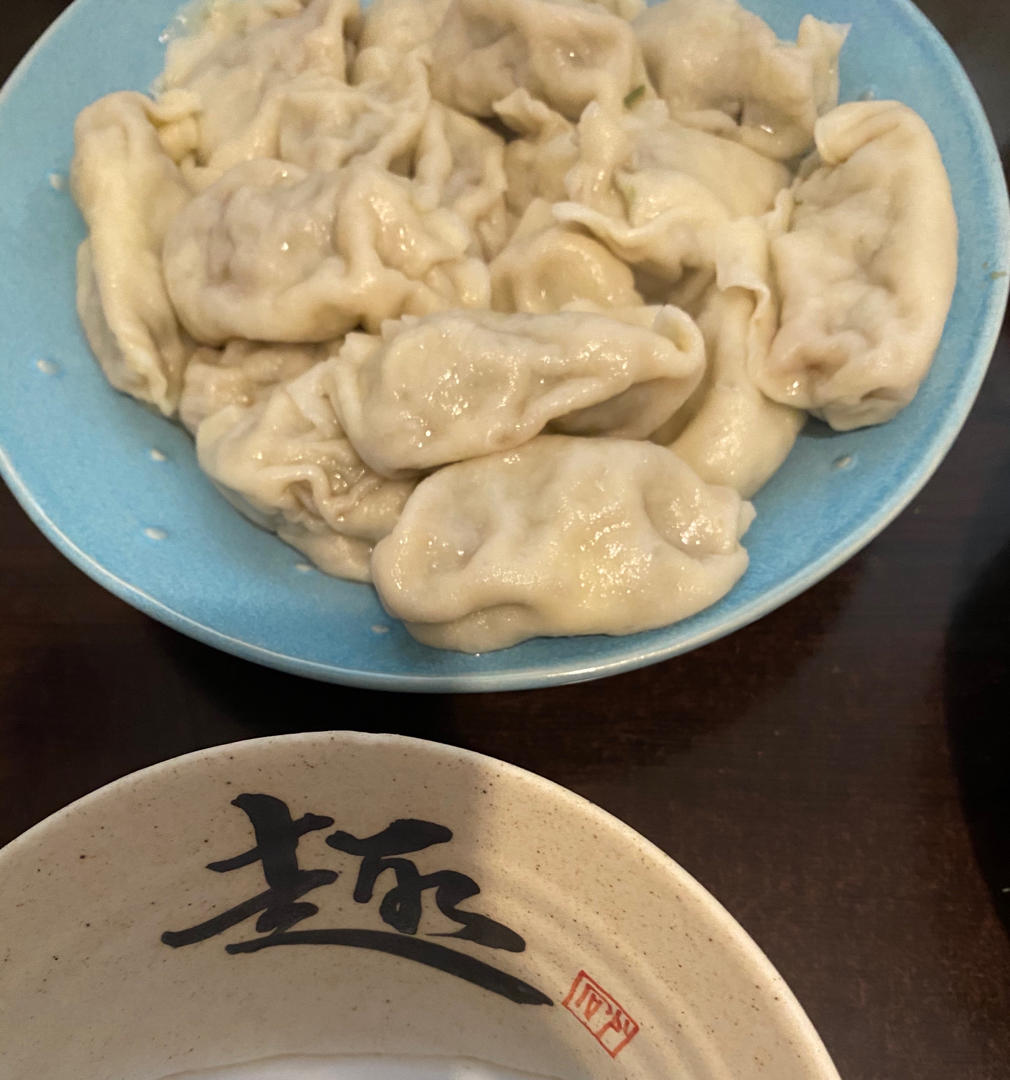 爆汁牛肉芹菜饺子🥟（附牛肉馅不干柴方法）