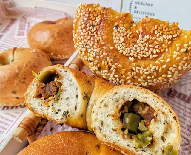 强烈推荐🔥花椒叶贡菜腊肠贝果🥯 强烈推荐🔥花椒叶贡菜腊肠贝果🥯