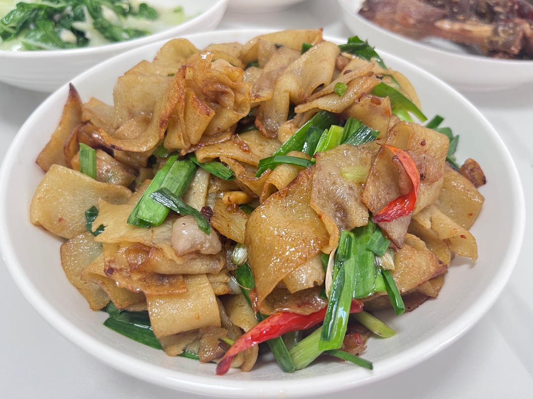 鸡蛋炒豆皮（豆饼）湖北特产