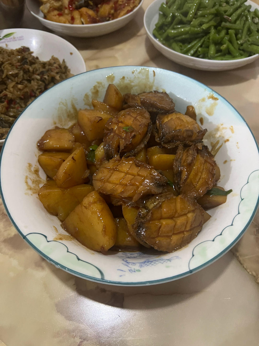 鲍鱼炖土豆