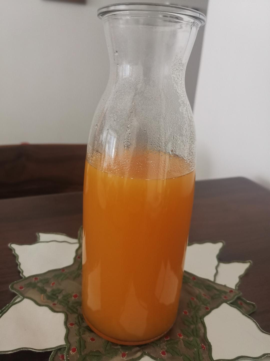 一杯有神奇魔力的饮品🍹胡萝卜🥕苹果🍎汁（热饮）