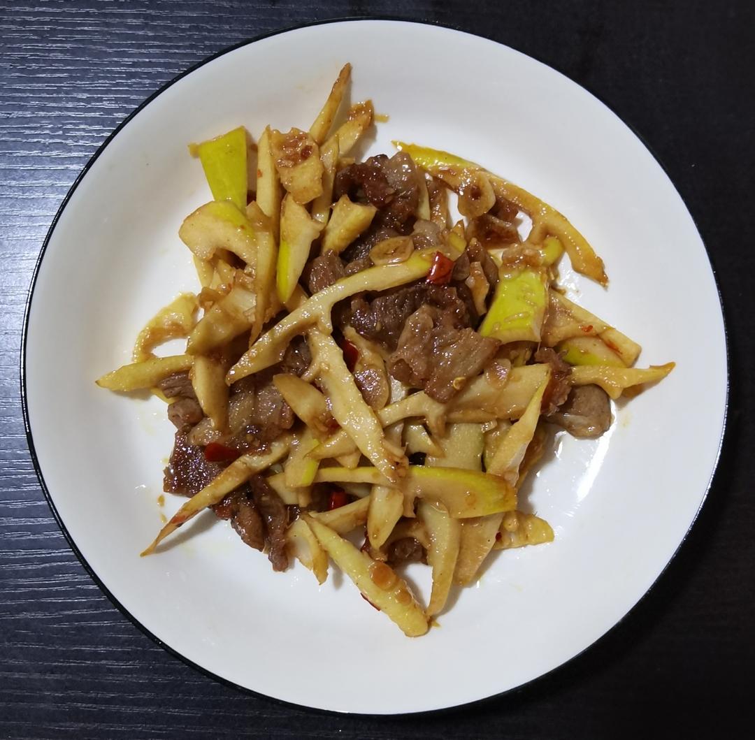 春笋炒肉（附这道菜的最佳打开方式）