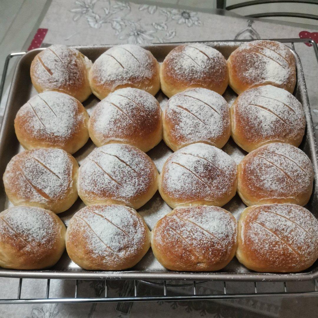 一次发酵，松软拉丝的牛奶小餐包