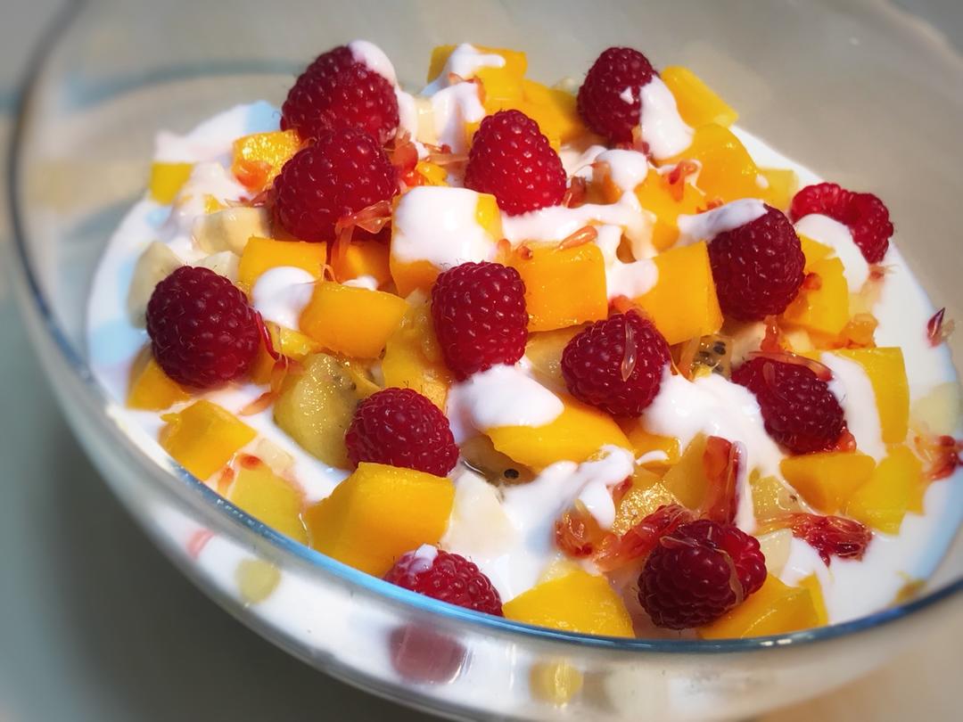 堂妈的酸奶水果捞