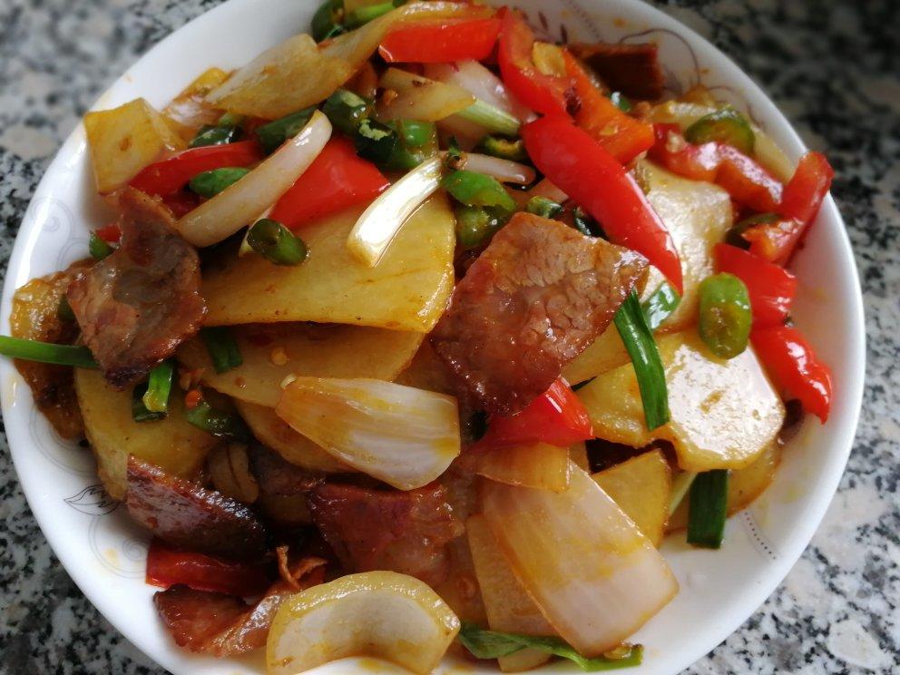 干锅土豆片