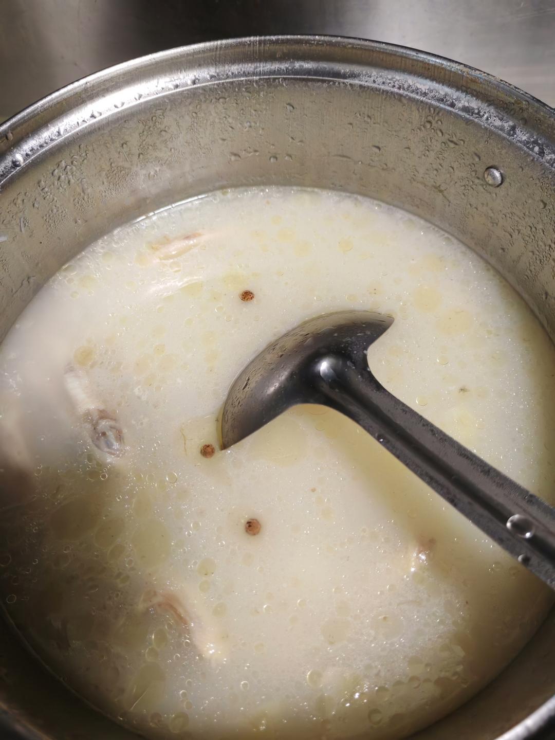 苦茭鹅掌汤