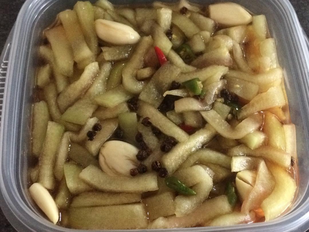 hellofishes做的曼食慢语丨酱西瓜皮