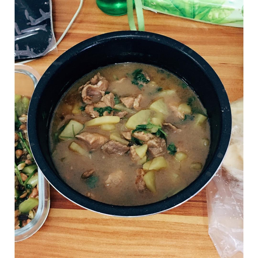 一看就会的土豆炖肉