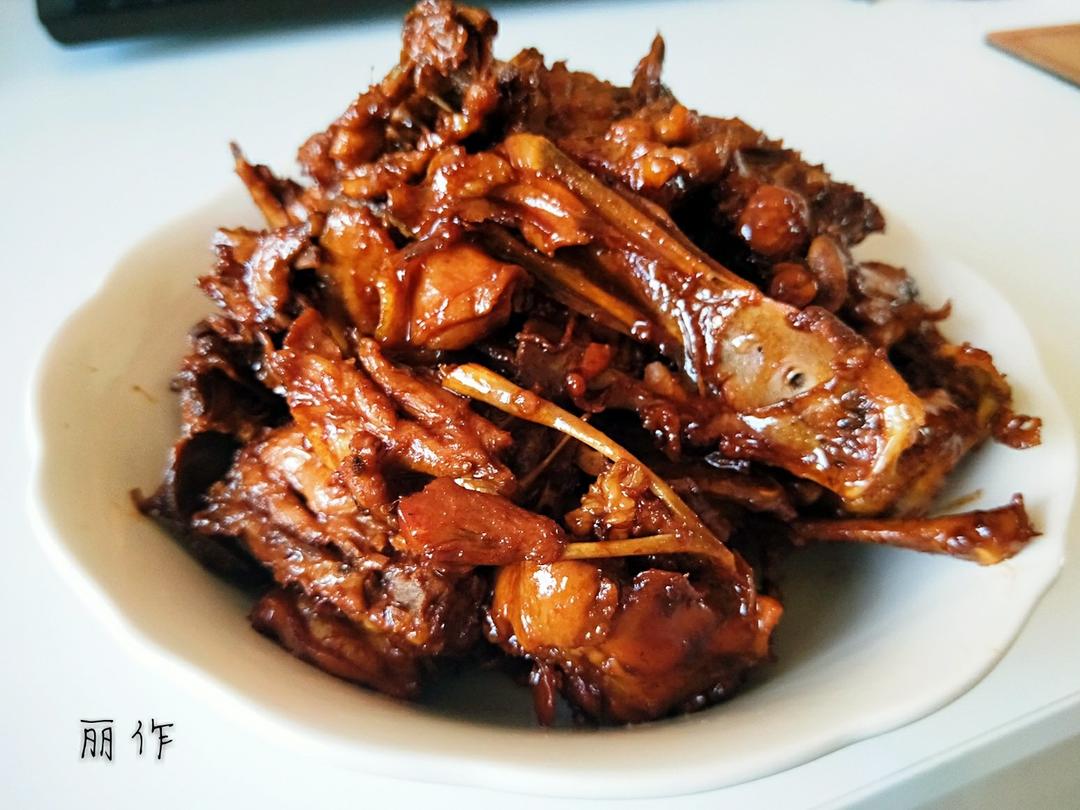 作品 晚餐2018年1月2日 #晚餐2018年1月2日#做的红烧鸡架和红烧鸡脖子