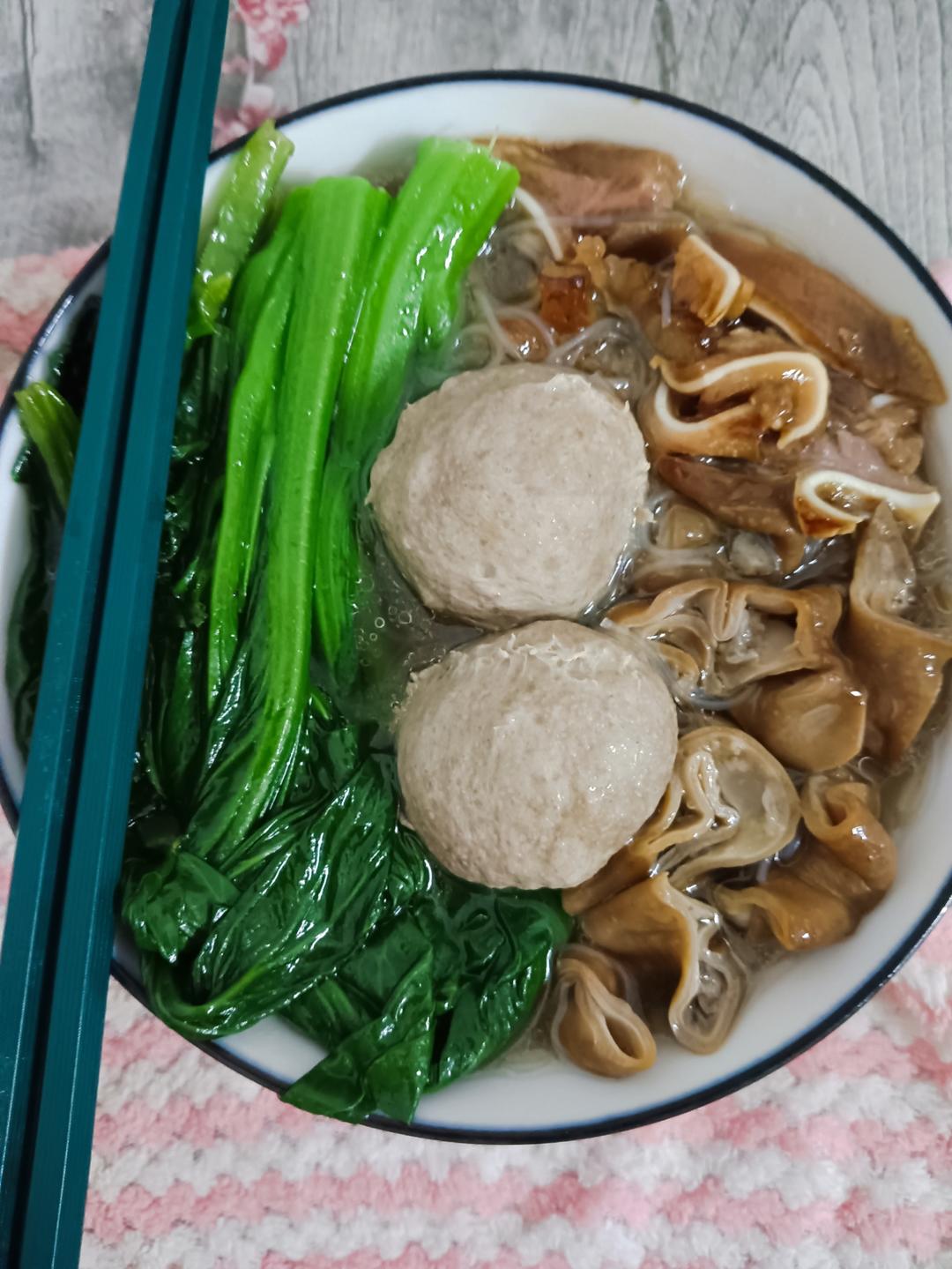 午餐•2023年8月16日