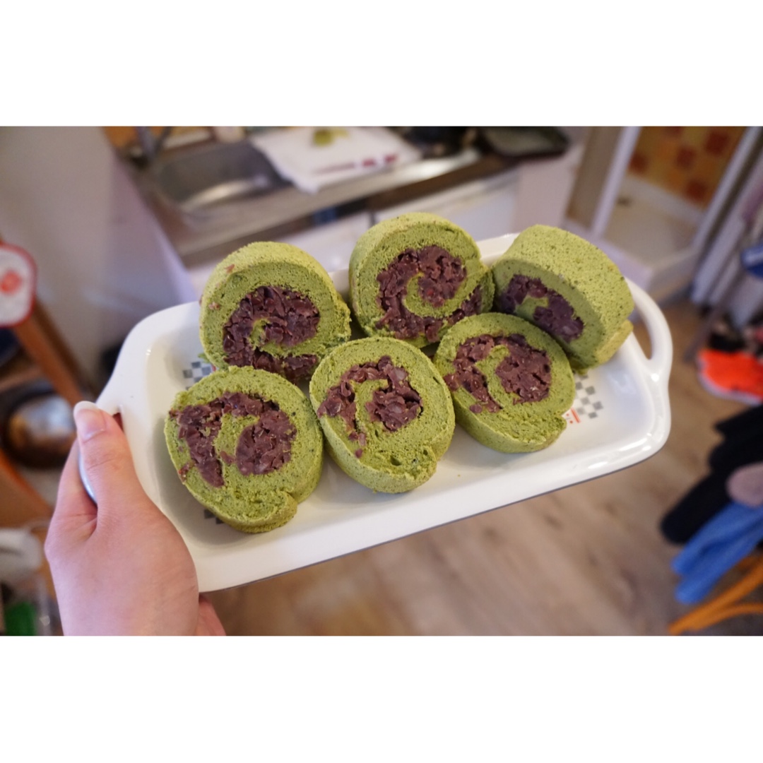 抹茶戚风蛋糕卷