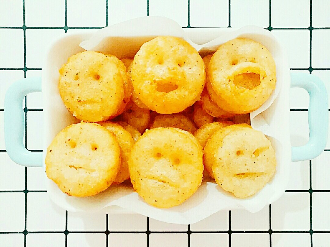 追剧必备的快乐肥宅薯片——笑脸薯