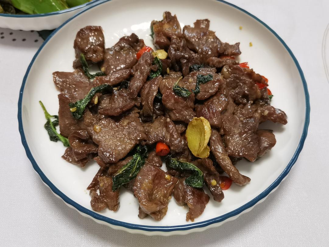 薄荷炒牛肉