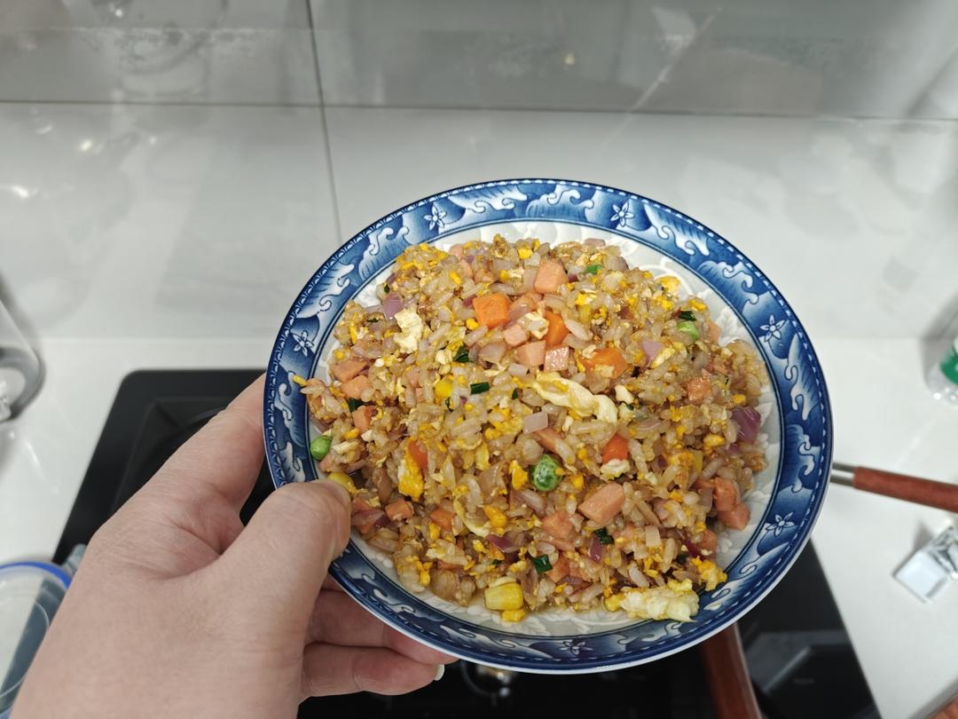超级香的扬州炒饭/火腿鸡蛋什锦炒饭