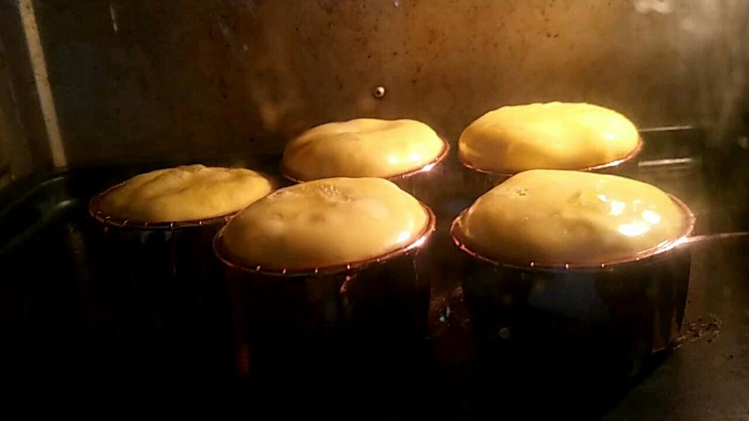 在家制作焦糖布蕾