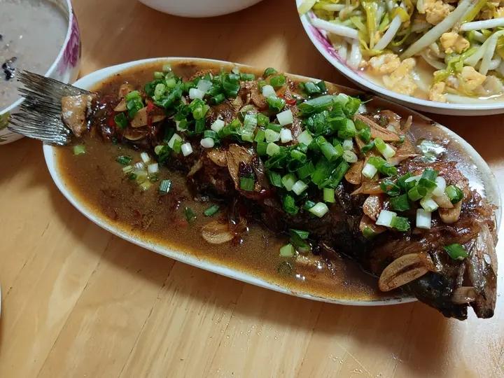 红烧鲈鱼
