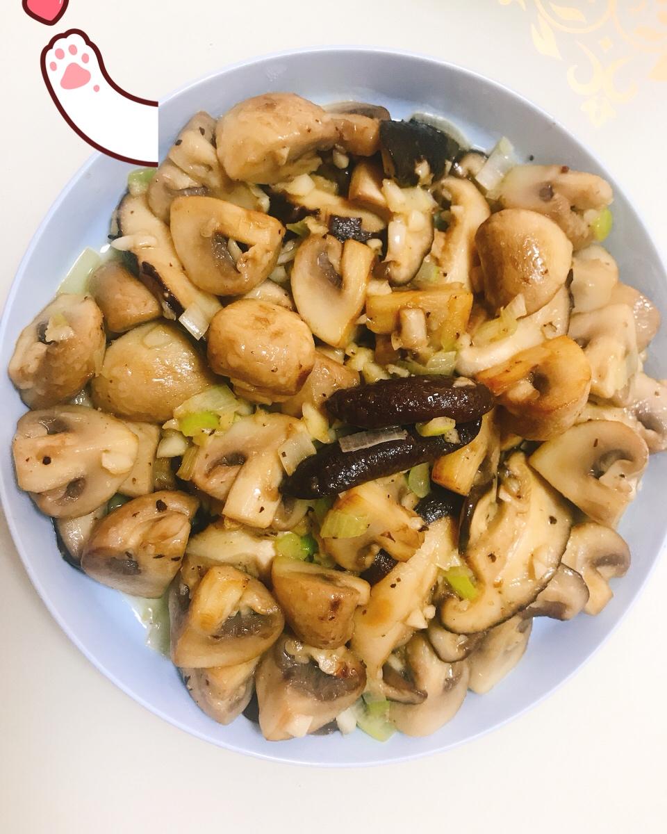 主厨炒蘑菇