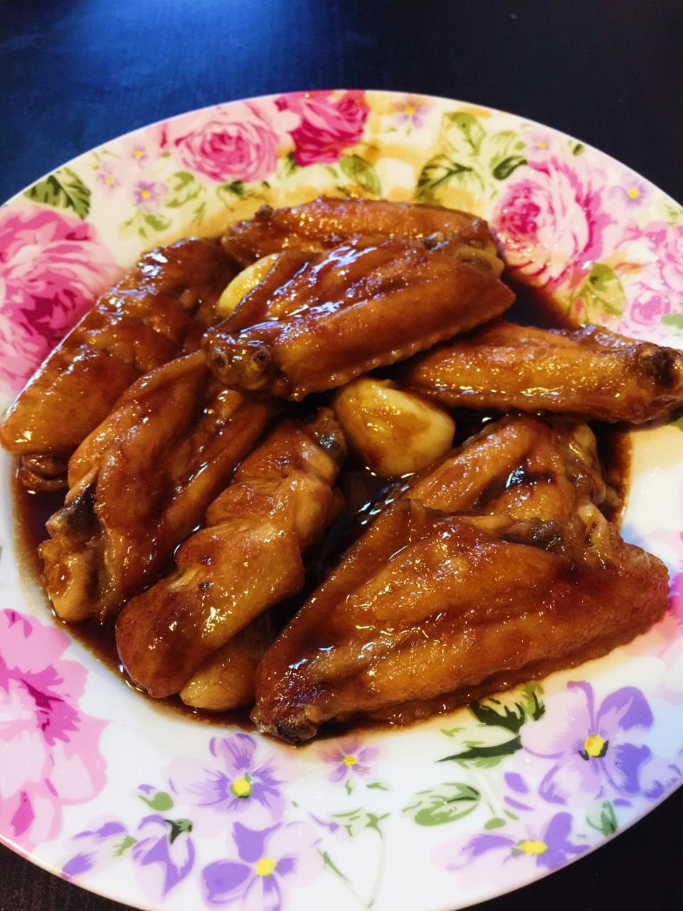 蒜香蚝油鸡翅中