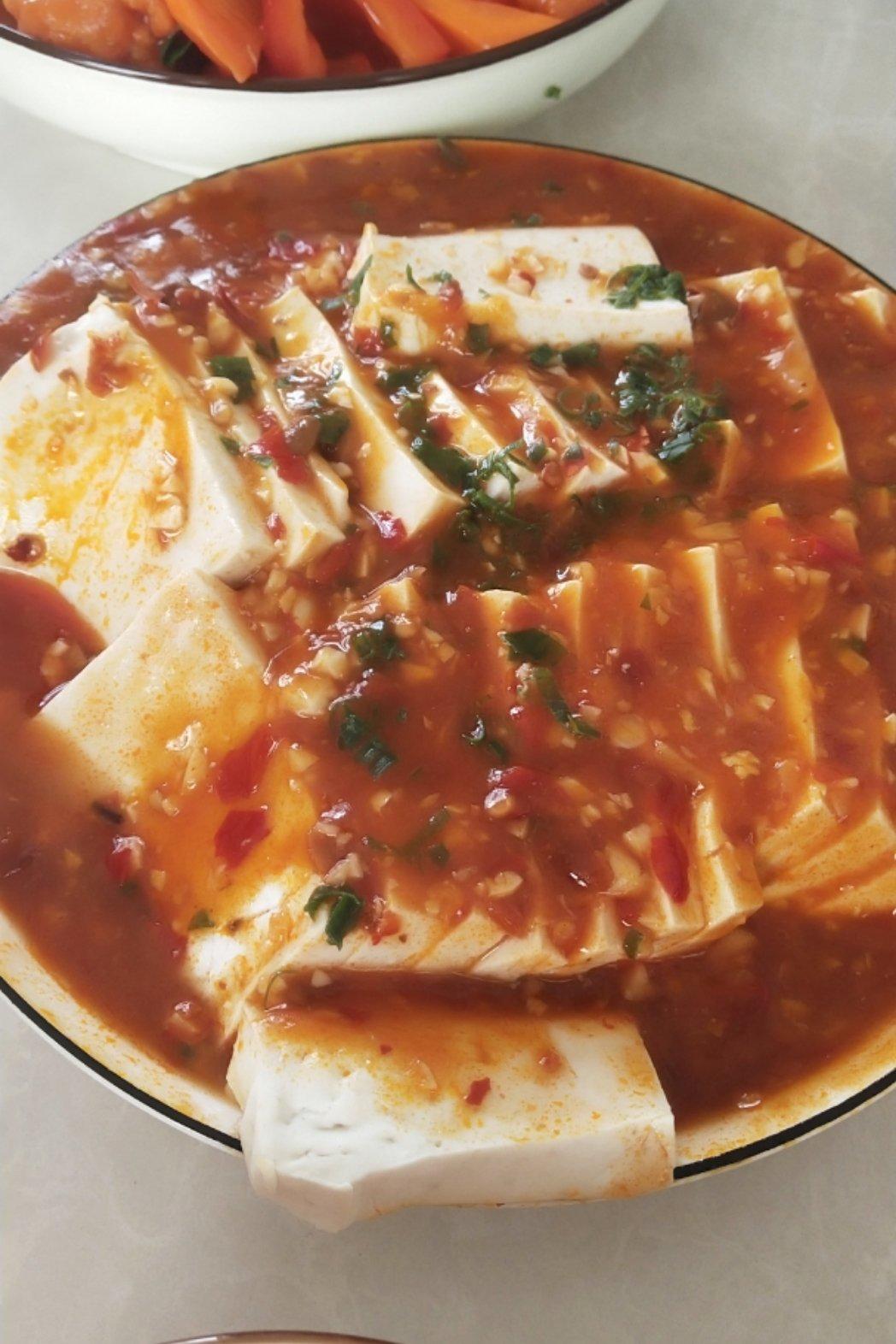 香辣肉末蒸豆腐